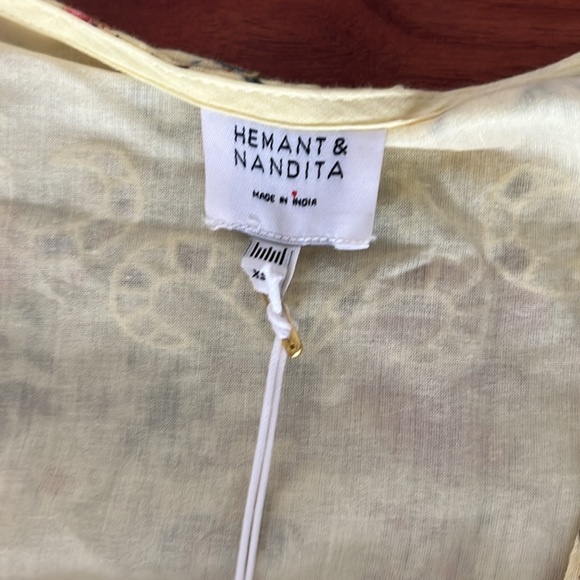 Hemant and nandita top - Picture 2 of 3